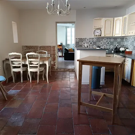 Le Jardin Des Cedres 4*