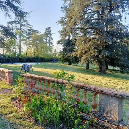 Le Jardin Des Cèdres Maison d'hôtes *