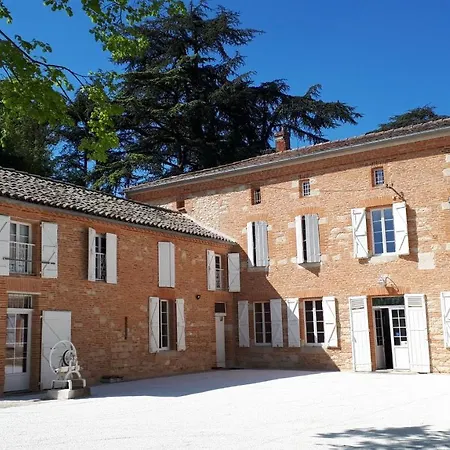 Le Jardin Des Cedres Lavaur (Tarn)