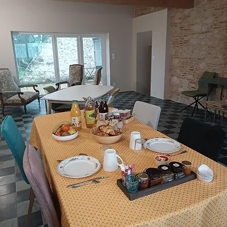 Maison d'hôtes Le Jardin Des Cèdres *