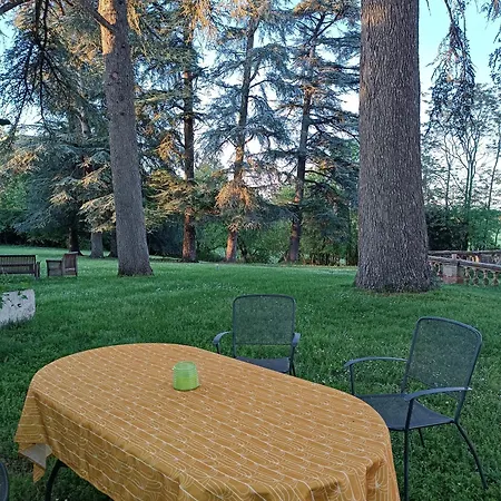 Maison d'hôtes Le Jardin Des Cèdres Lavaur (Tarn)