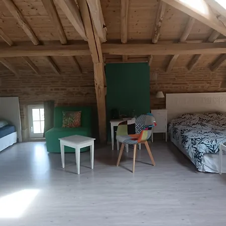 Le Jardin Des Cèdres Maison d'hôtes