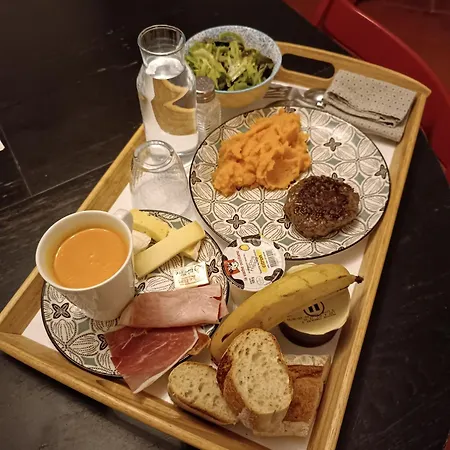 Πανσιόν Le Jardin Des Cedres 4*