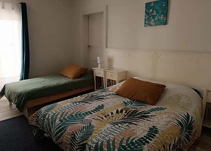 Le Jardin Des Cedres Pensión 4*